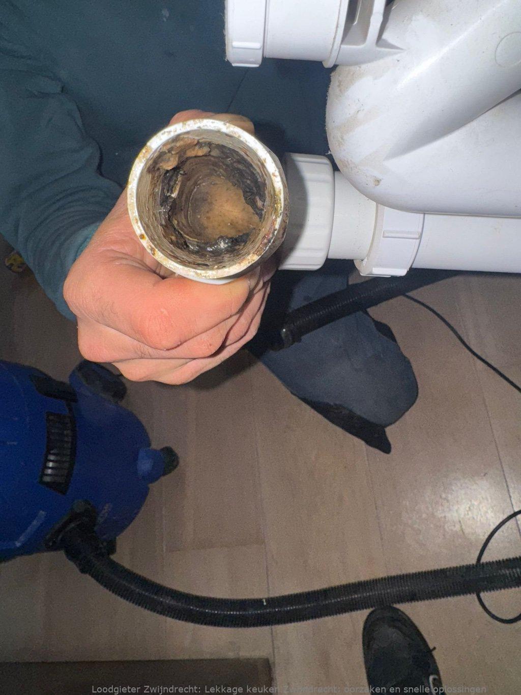 Lekkage Keuken Zwijndrecht